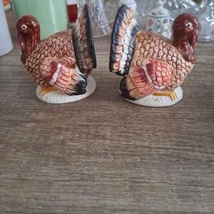 Vintage Turkey Figurines